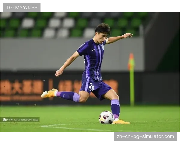 巴顿边路突破传中能力 津门虎进攻宽度创造者